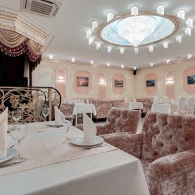 Прибыльный ресторан грузинской кухни в историческом центре Москвы