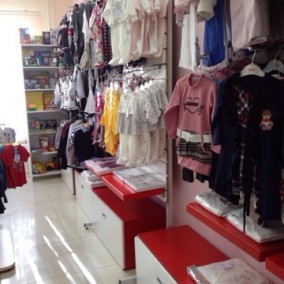 Сеть магазинов детской одежды в густонаселенных районах Москвы